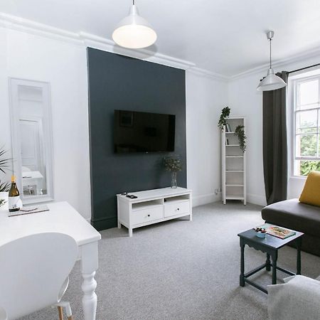 Spacious Apartment, Free Parking, Central Location Near To Uni, Hospital, Town Exeter Exteriér fotografie