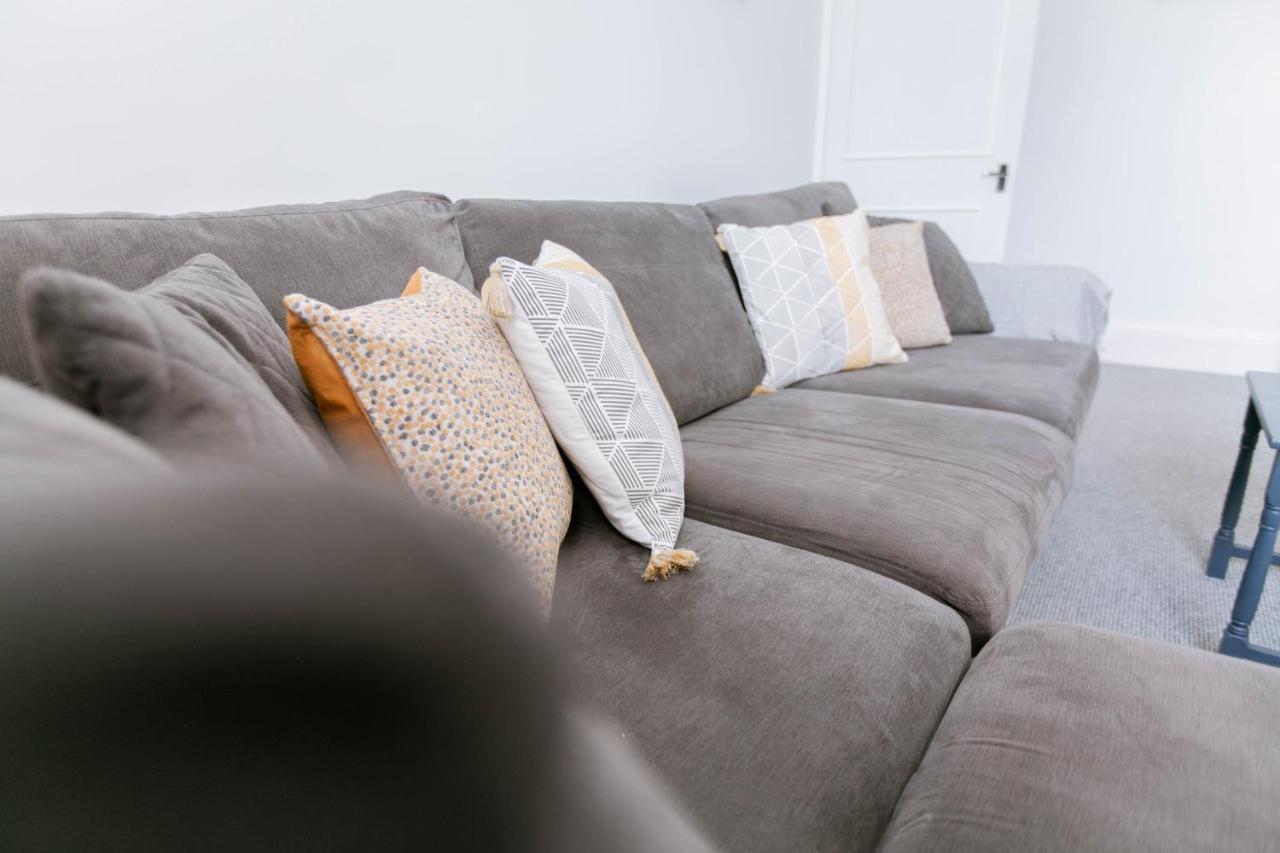Spacious Apartment, Free Parking, Central Location Near To Uni, Hospital, Town Exeter Exteriér fotografie