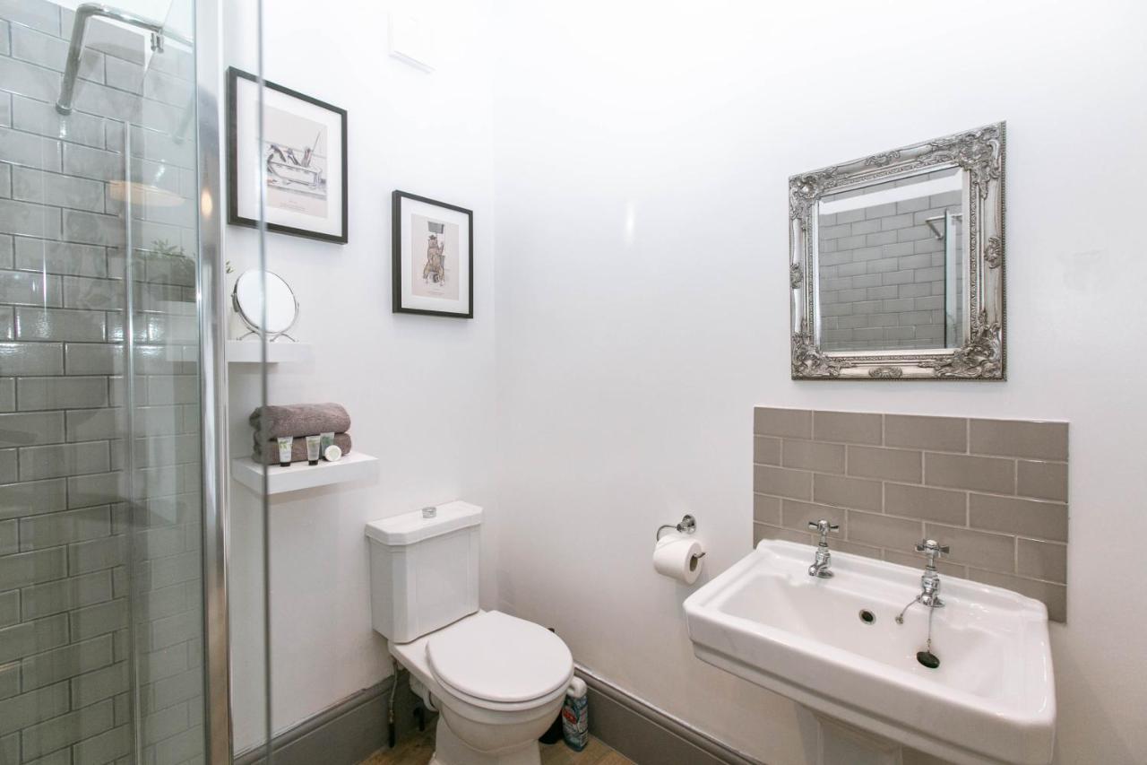 Spacious Apartment, Free Parking, Central Location Near To Uni, Hospital, Town Exeter Exteriér fotografie