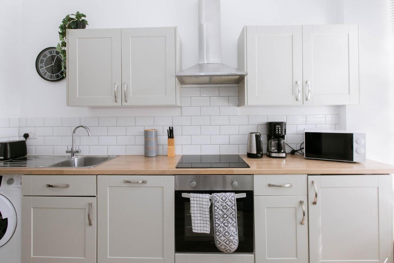 Spacious Apartment, Free Parking, Central Location Near To Uni, Hospital, Town Exeter Exteriér fotografie
