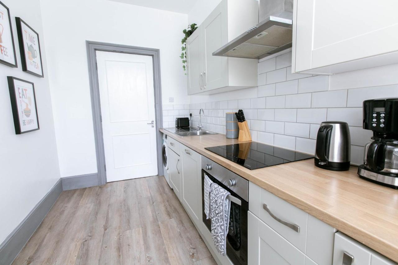 Spacious Apartment, Free Parking, Central Location Near To Uni, Hospital, Town Exeter Exteriér fotografie